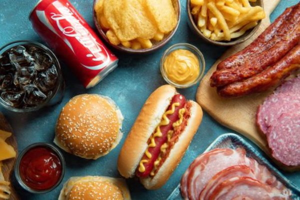 You are currently viewing Foods to Avoid When Trying to Conceive: Uncover the 7 Devastating Diet Saboteurs Hiding in Your Kitchen